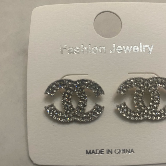 Nwt Fashion Beautiful Earrings - Picture 3 of 3